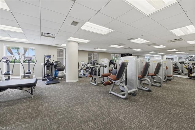 8665 Bay Colony DR 2001, Naples, FL 34108