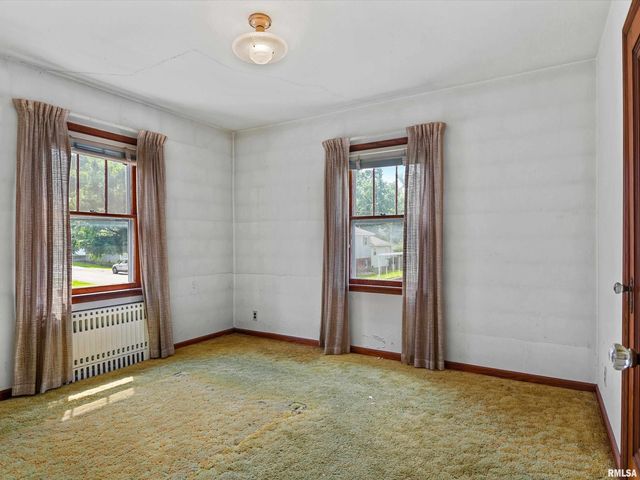 609 Wood Avenue, Springfield, IL 62702