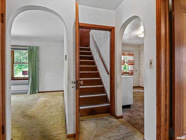 609 Wood Avenue, Springfield, IL 62702