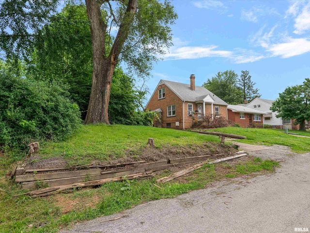 609 Wood Avenue, Springfield, IL 62702