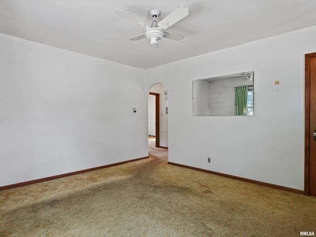 609 Wood Avenue, Springfield, IL 62702