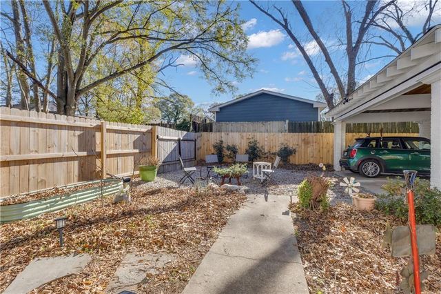 1338 Lucile Avenue, Atlanta, GA 30310