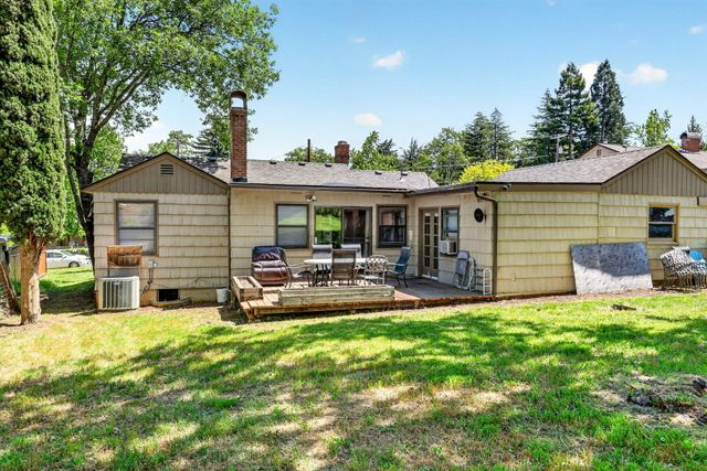 755 Walker Avenue, Ashland, OR 97520