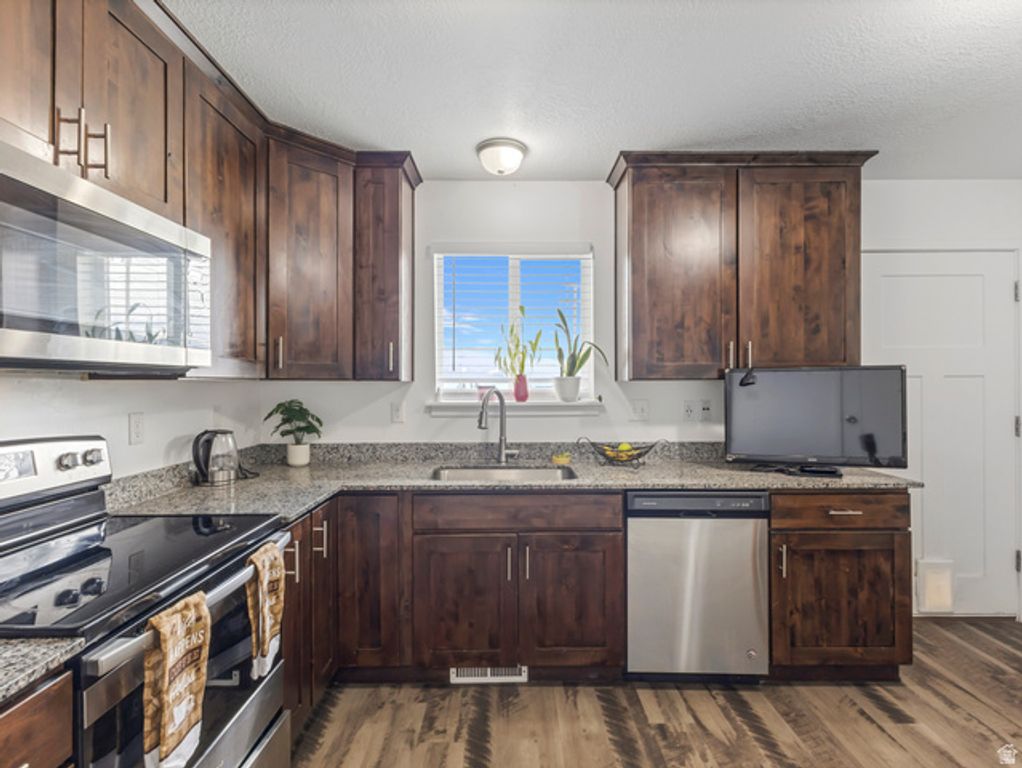 734 RY LN, Tooele, UT 84074 — photo 4