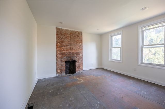 5517 Jackson St, Highland Park, PA 15206