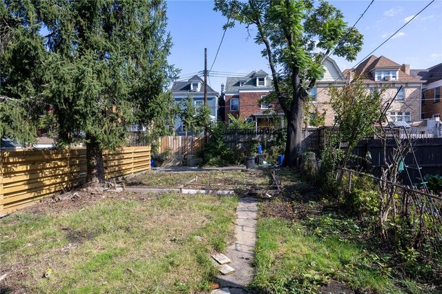 5517 Jackson St, Highland Park, PA 15206
