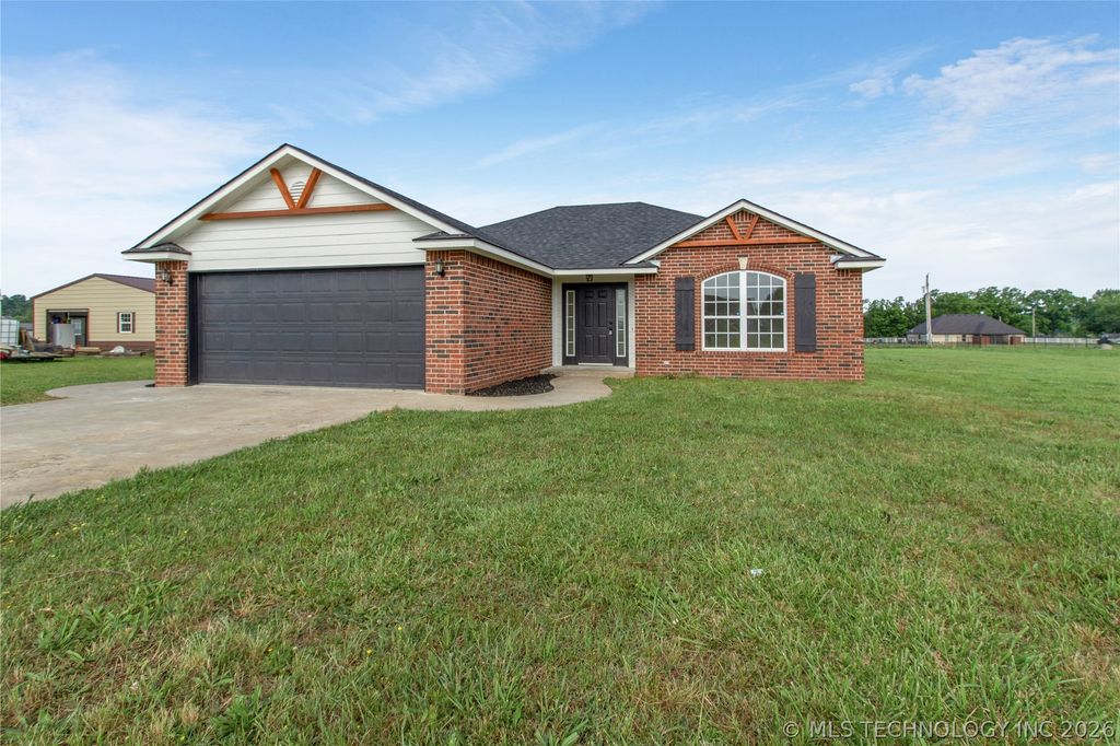 19150 S Coyote Drive, Claremore, OK 74019