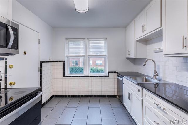 8124-8130 Roxburgh Drive 1E, 1W, 2E, 2W, St Louis, MO 63105