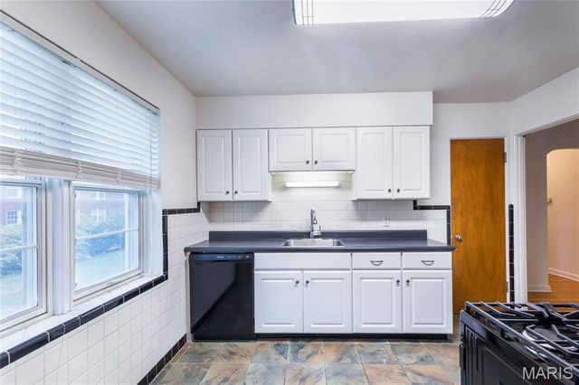 8124-8130 Roxburgh Drive 1E, 1W, 2E, 2W, St Louis, MO 63105