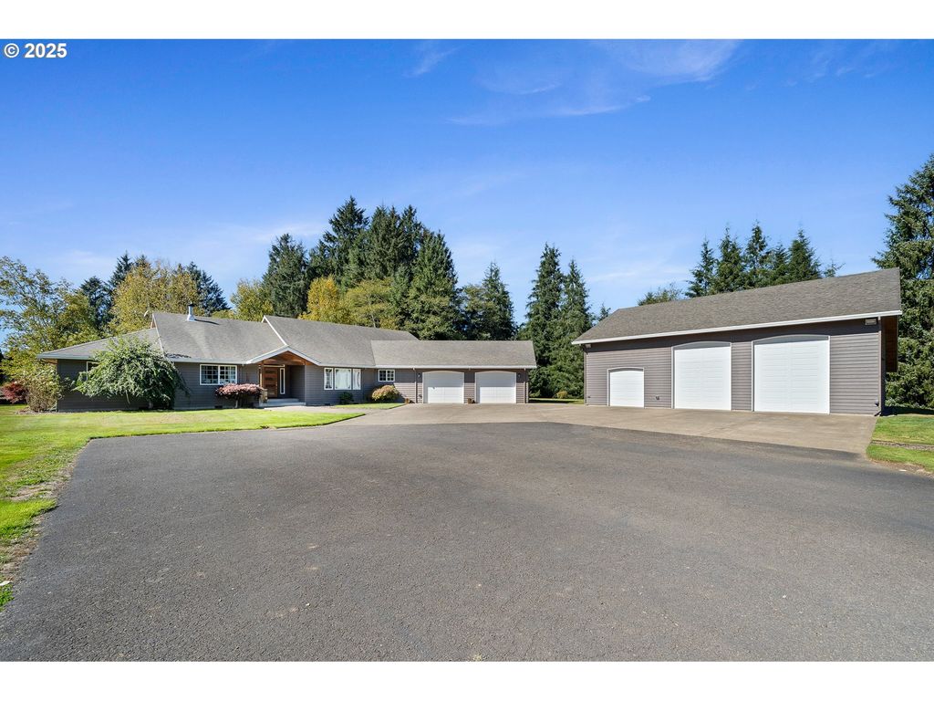 3960 LATIMER Rd, Tillamook, OR 97141