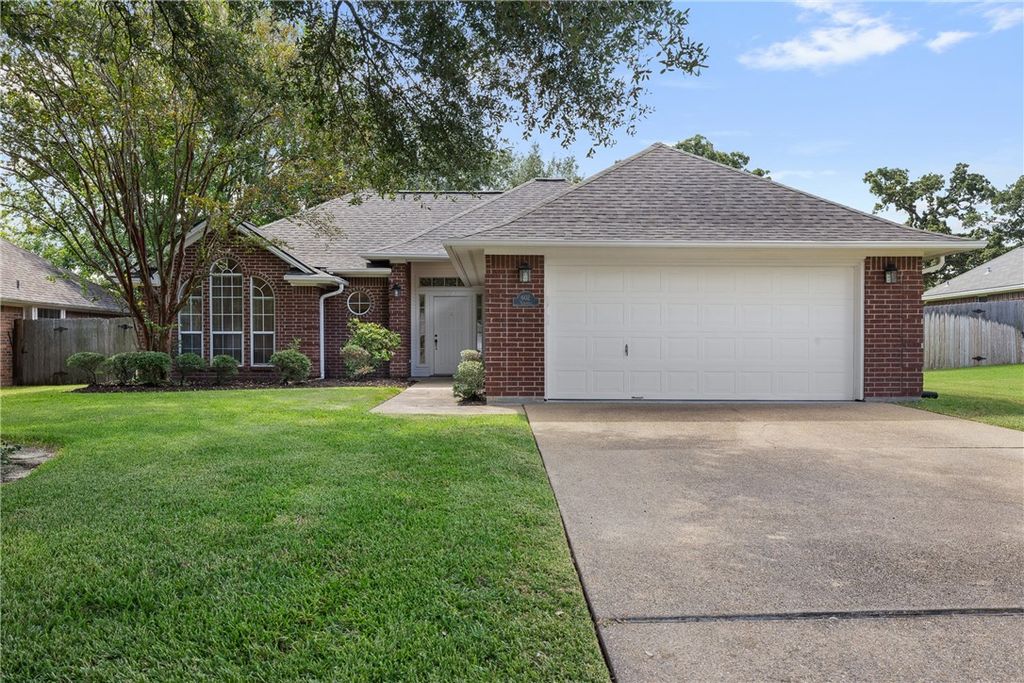 602 Yorkshire Drive, College Station, TX 77845 — photo 2