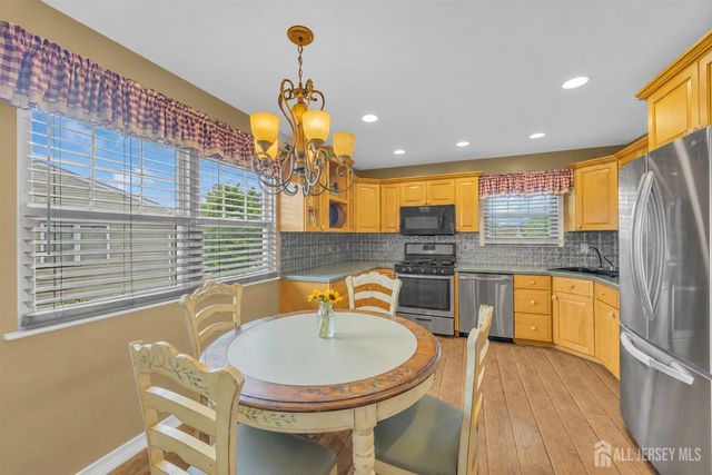 12 JAY Court, Hazlet, NJ 07730
