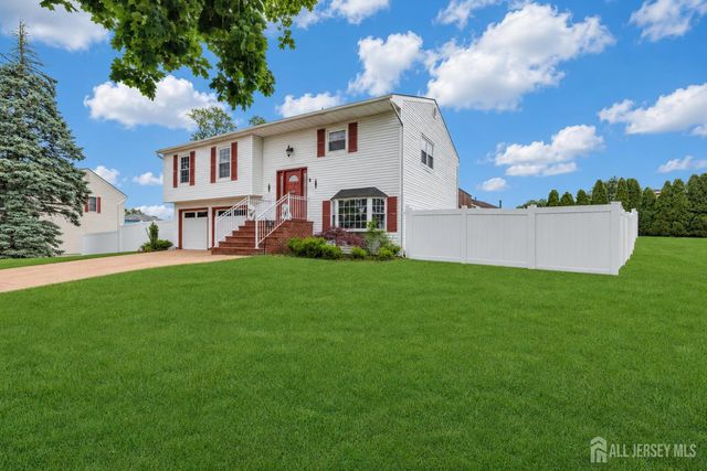 12 JAY Court, Hazlet, NJ 07730