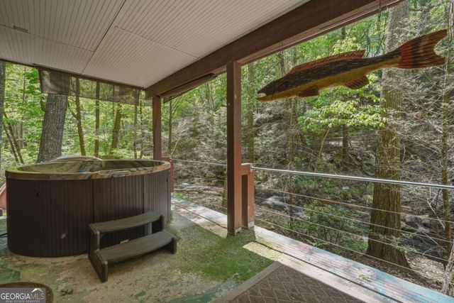 53 Laurel Ridge Drive, Ellijay, GA 30536