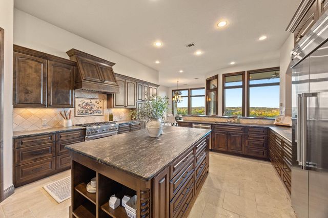 3809 Verano DR, Austin, TX 78735