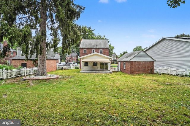 2929 LOCUST LN, Harrisburg, PA 17109