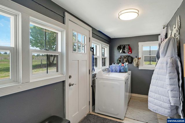 38591 Gilkey Rd, Scio, OR 97374