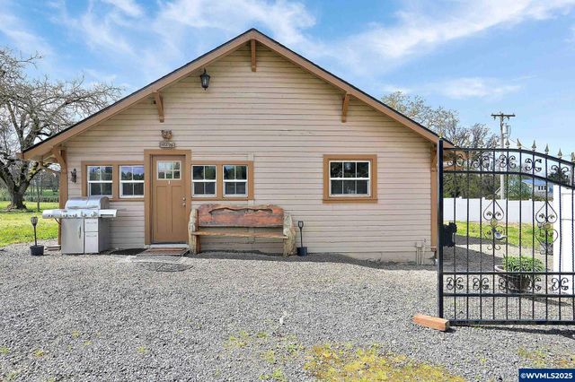 38591 Gilkey Rd, Scio, OR 97374