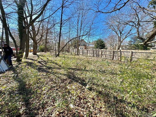 627 Wadleigh Avenue, West Hempstead, NY 11552
