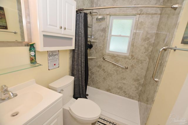 8613 Happy Valley Trl, Pensacola, FL 32514