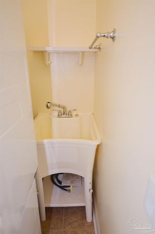 8613 Happy Valley Trl, Pensacola, FL 32514