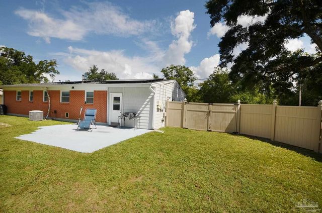 8613 Happy Valley Trl, Pensacola, FL 32514