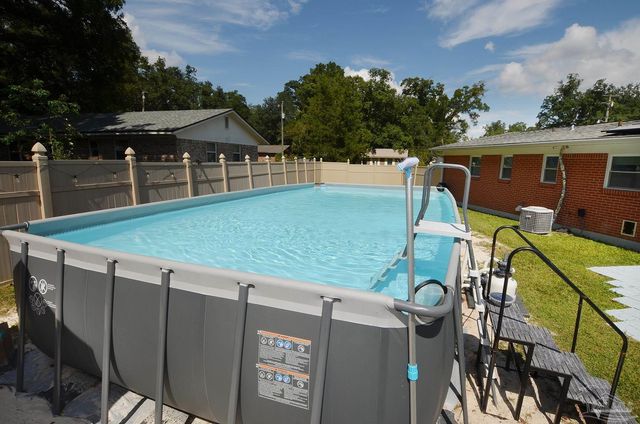 8613 Happy Valley Trl, Pensacola, FL 32514