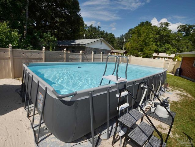 8613 Happy Valley Trl, Pensacola, FL 32514