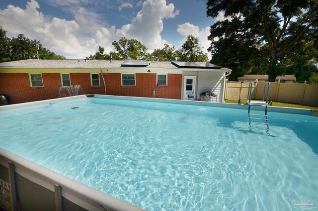 8613 Happy Valley Trl, Pensacola, FL 32514
