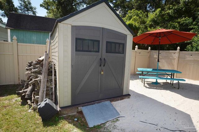 8613 Happy Valley Trl, Pensacola, FL 32514