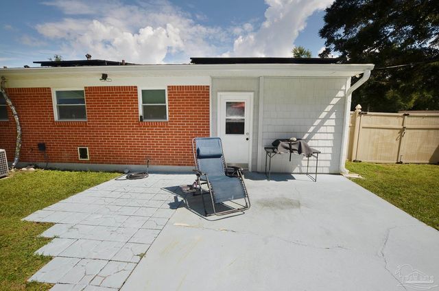 8613 Happy Valley Trl, Pensacola, FL 32514