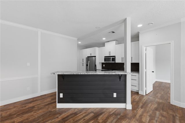 239 Navarro Drive, College Station, TX 77845