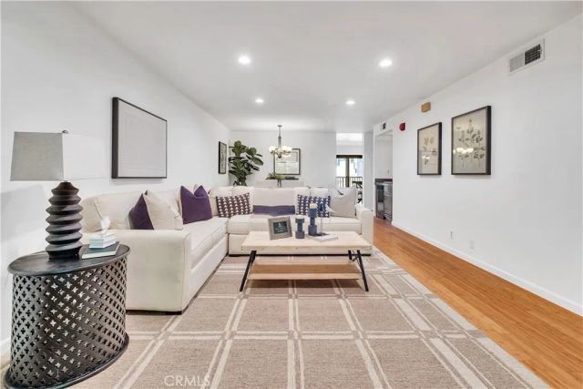 935 Main, El Segundo, CA 90245