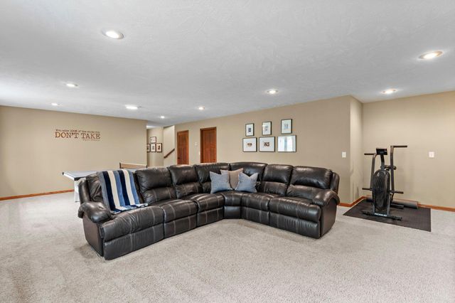 13317 Quebec Avenue, Savage, MN 55378
