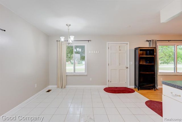 47051 Burton Drive, Shelby Twp, MI 48317