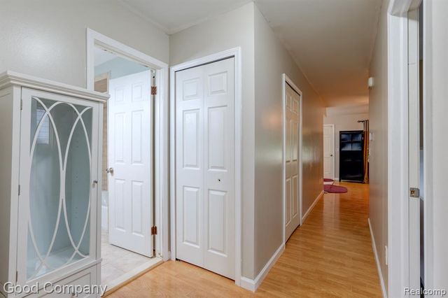 47051 Burton Drive, Shelby Twp, MI 48317