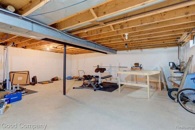 47051 Burton Drive, Shelby Twp, MI 48317