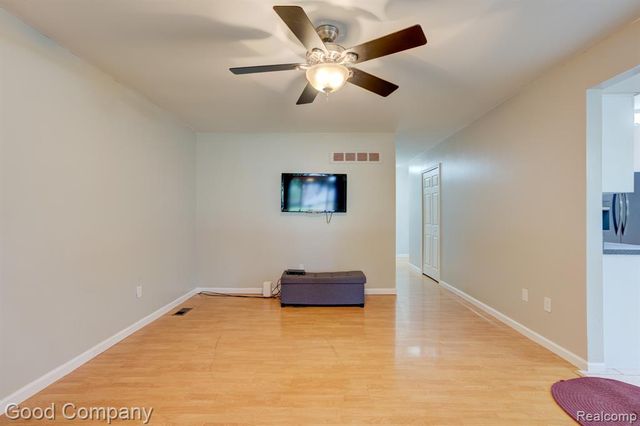 47051 Burton Drive, Shelby Twp, MI 48317
