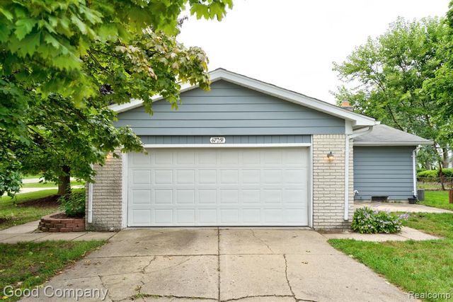 47051 Burton Drive, Shelby Twp, MI 48317
