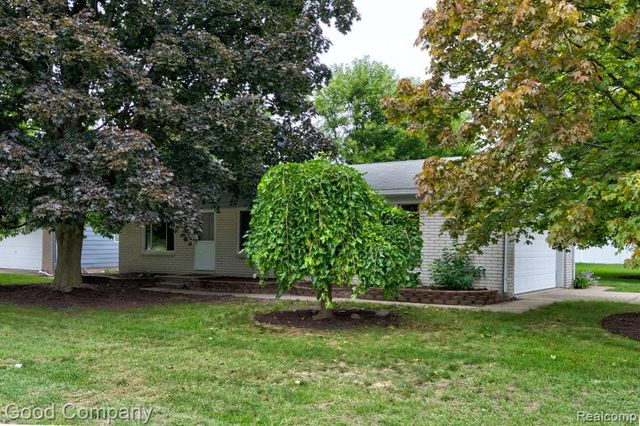 47051 Burton Drive, Shelby Twp, MI 48317