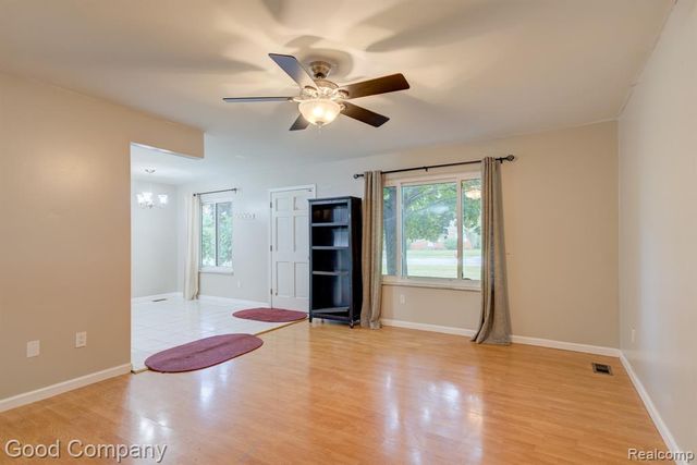 47051 Burton Drive, Shelby Twp, MI 48317