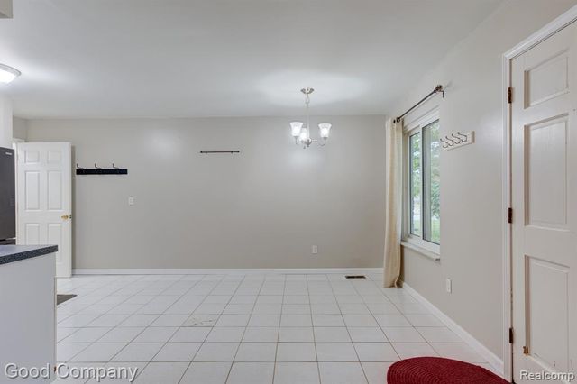 47051 Burton Drive, Shelby Twp, MI 48317
