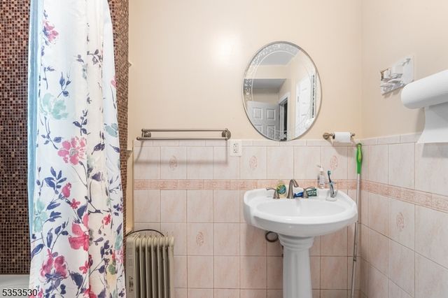 11 N 21St St, East Orange City, NJ 07017