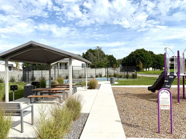 8249 W JOSHUA TREE LN, Magna, UT 84044