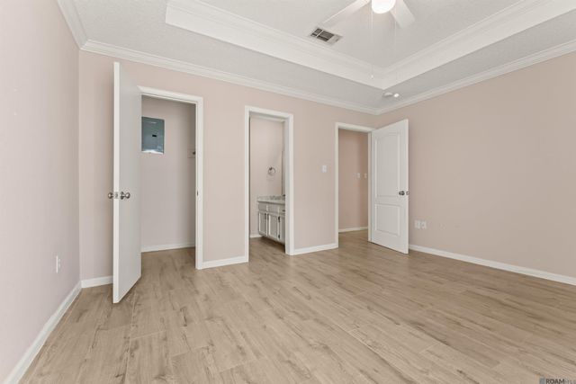 5255 Cumberland Cove Dr, Baton Rouge, LA 70817