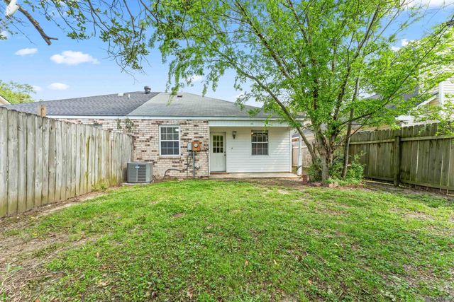 5255 Cumberland Cove Dr, Baton Rouge, LA 70817