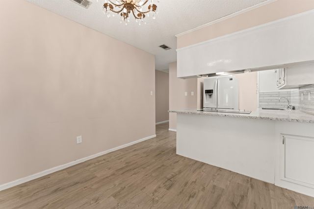 5255 Cumberland Cove Dr, Baton Rouge, LA 70817