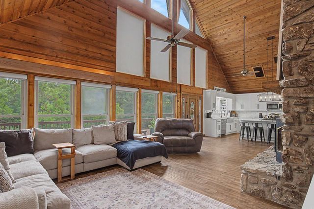 572 Memory Lane, Cabot, AR 72023