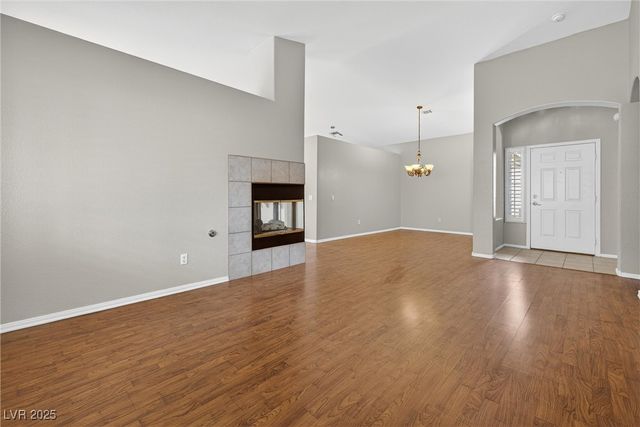 305 Torrey Point Court, Las Vegas, NV 89145