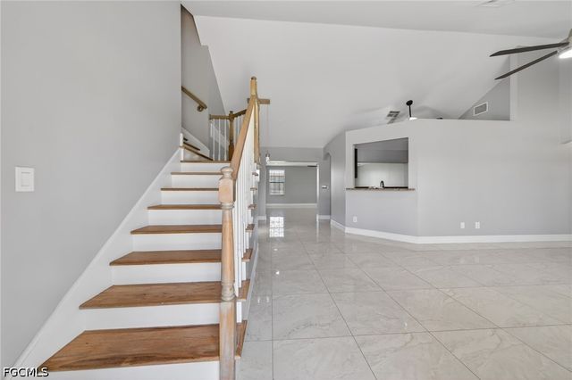 305 SE 19th TER, Cape Coral, FL 33990